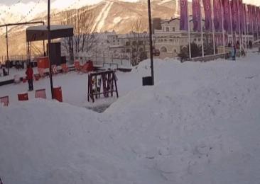 Polyana 960, rollout area, Apres ski